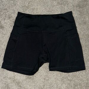 Baleaf size medium bike shorts 🩳
